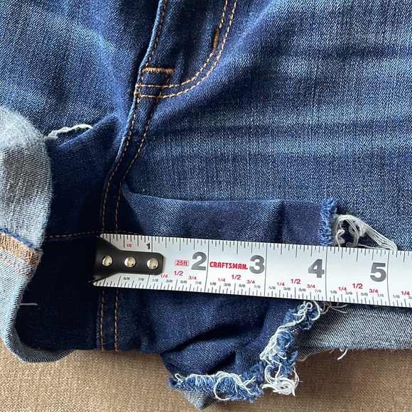 American Eagle Hi Rise Shortie - Picture 5 of 6